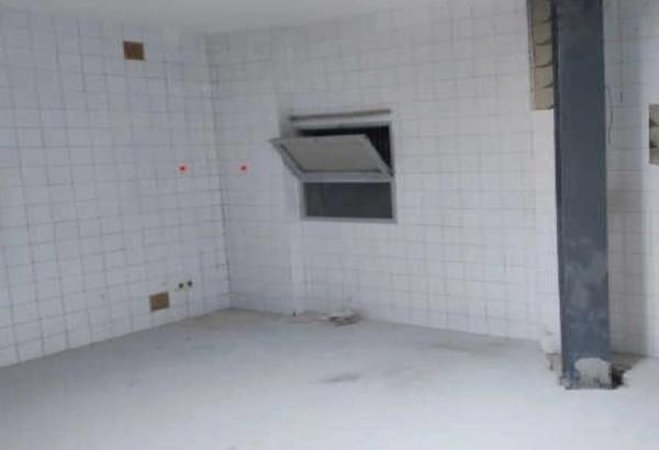 Local en avenida del País Valencià