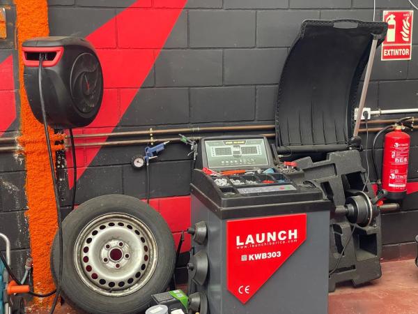 Nave en calle Isaac Peral, 25