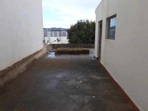 Local en avenida del País Valencià