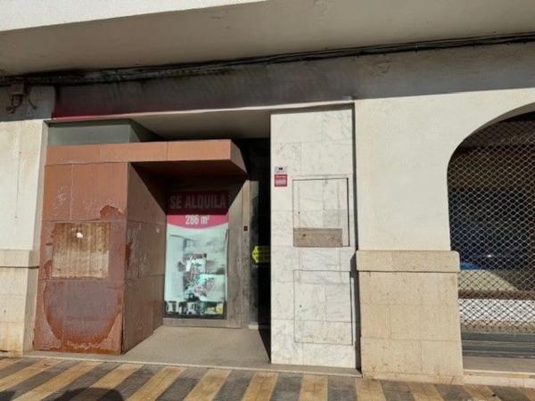 Local en avenida del País Valencià