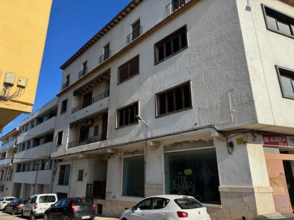 Local en avenida del País Valencià