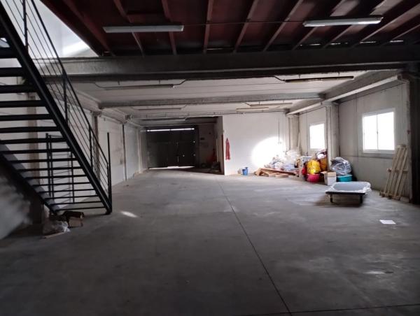 Nave en rentabilidad en calle Benz