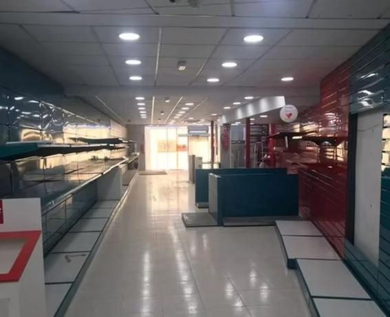 Local en avenida del País Valencià