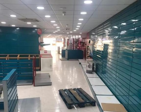 Local en avenida del País Valencià