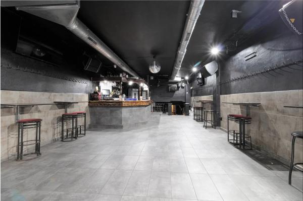 Local en Manzanera-Tosal