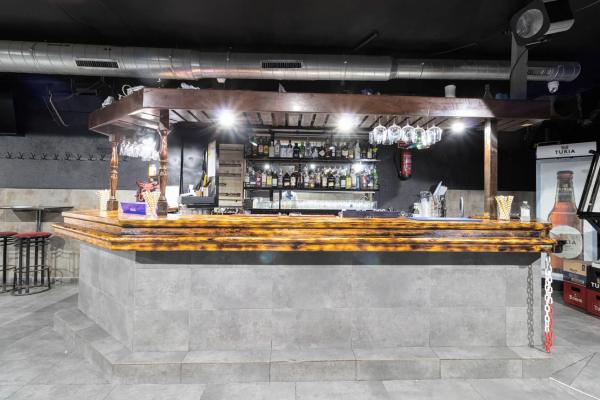 Local en Manzanera-Tosal