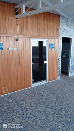 Local en avenida Rosa de los Vientos