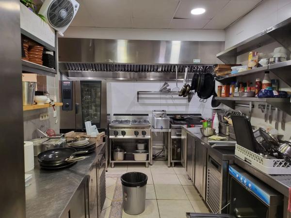 Local en avenida Juan Carlos i