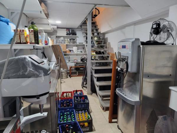 Local en avenida Juan Carlos i