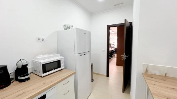 Local en calle la Pinta, 2