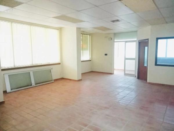 Local o nave en avenida Costablanca