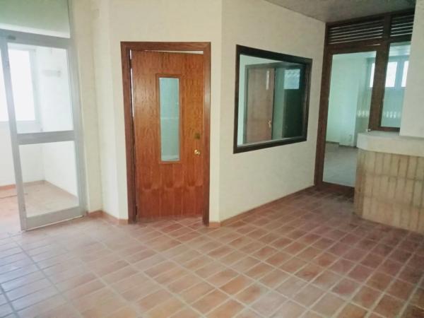 Local o nave en avenida Costablanca