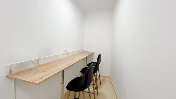 Local en calle la Pinta, 2