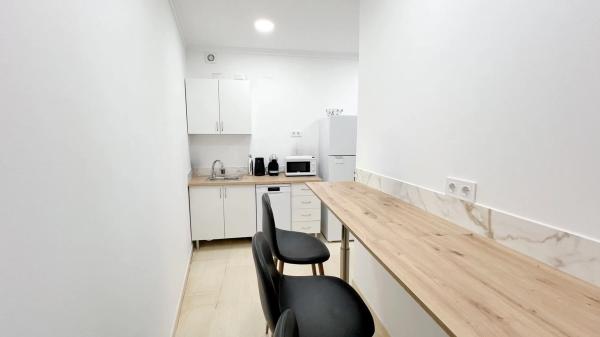 Local en calle la Pinta, 2