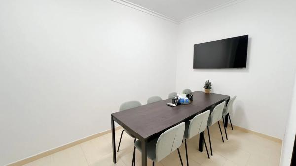 Local en calle la Pinta, 2