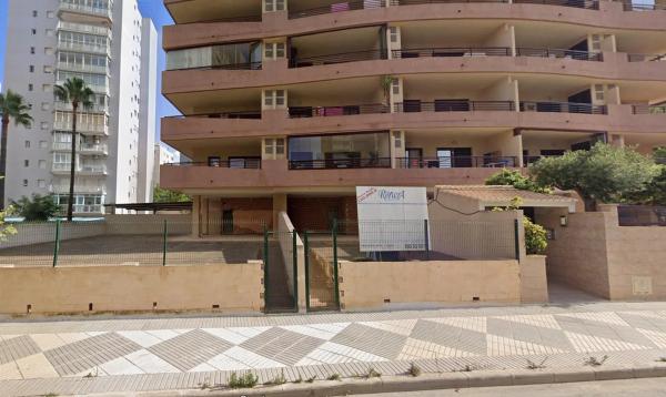 Local en calle Teulada