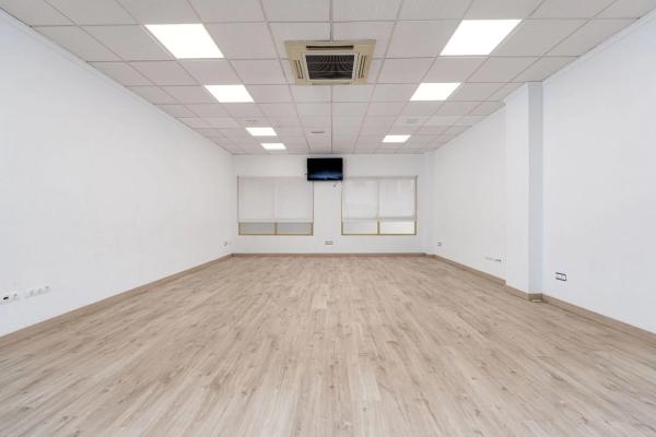 Local en calle Maestro Serrano, 3