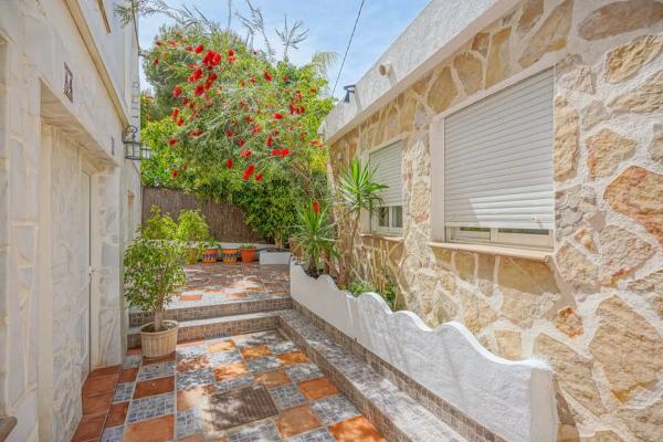 Local en Cometa-Carrió