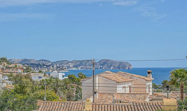 Local en Cometa-Carrió