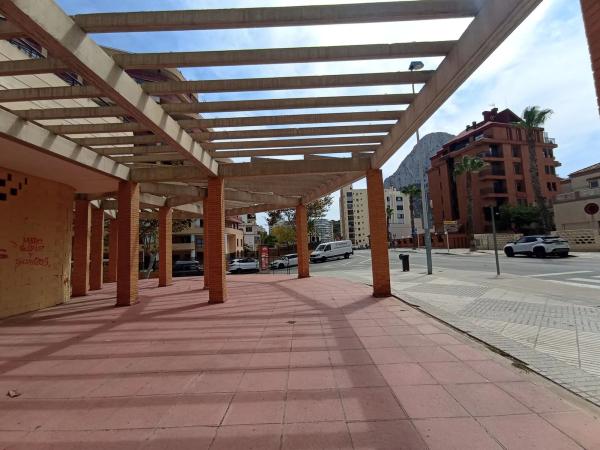 Local en calle Isla de Formentera, 7