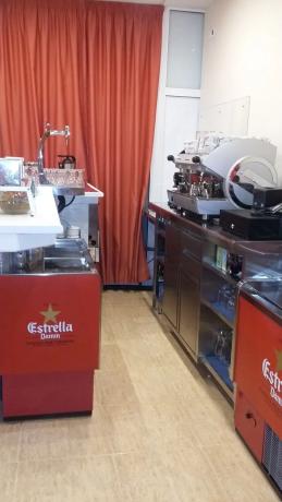 Local en avenida Europa, 16