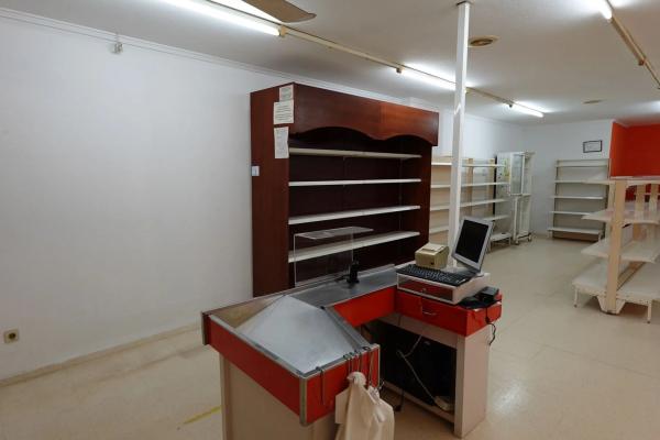 Local en calle Ponent, 1