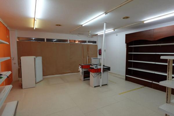 Local en calle Ponent, 1