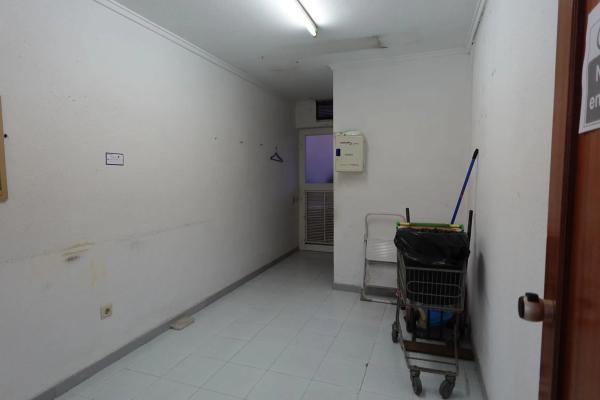 Local en calle Ponent, 1