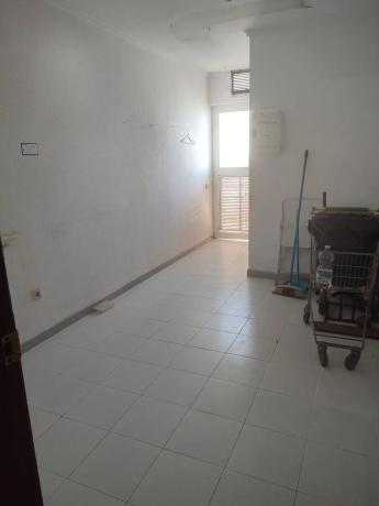 Local en calle Ponent, 1