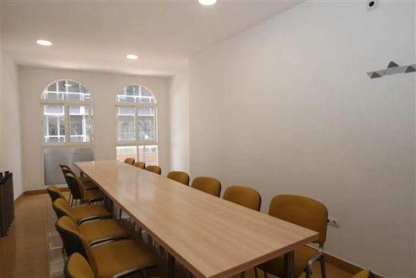 Local en calle Benidorm