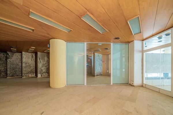 Local o nave en avenida de Ifach