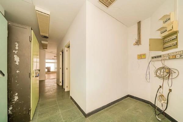 Local o nave en avenida de Ifach