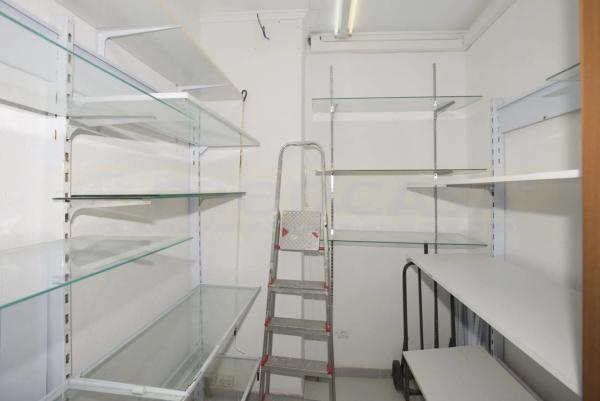 Local en calle Ponent, 1