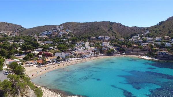 Local en avenida Europa