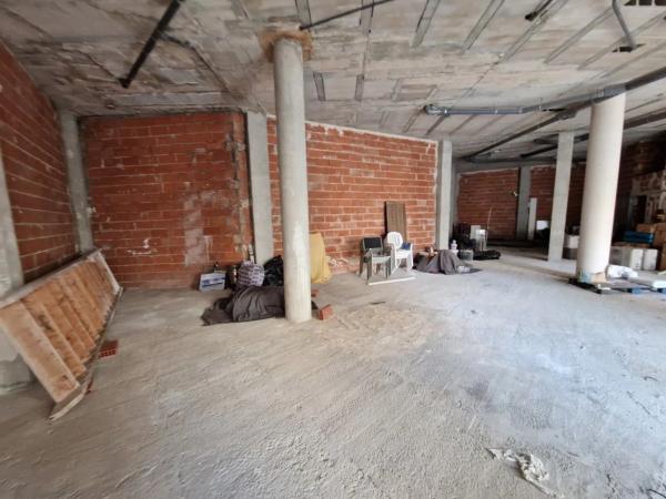 Local en plaza de las Flores, 7