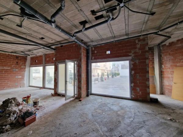 Local en plaza de las Flores, 7