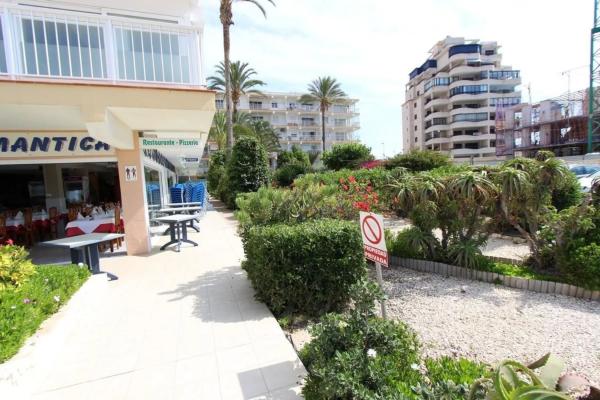 Local en calle Holanda s/n