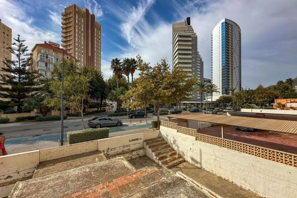 Local en Playa Arenal-Bol