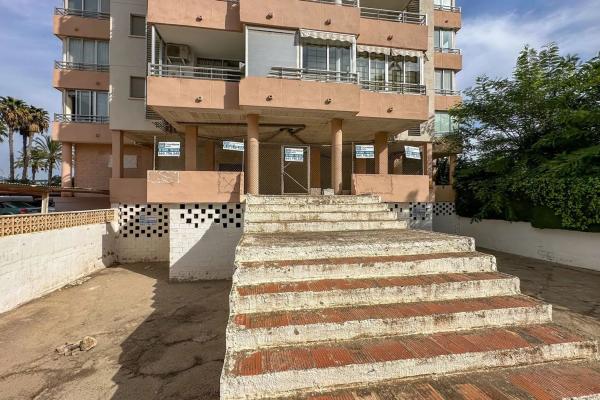 Local en Playa Arenal-Bol