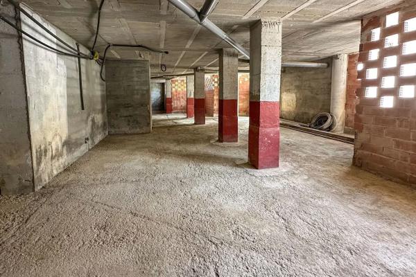 Local en Playa Arenal-Bol