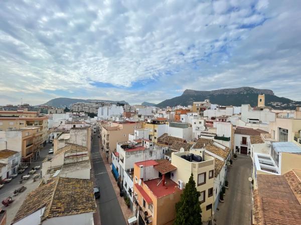 Local en calle de la Paz, 5