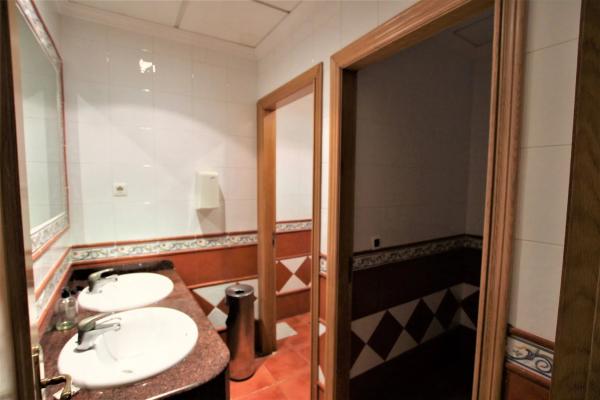 Local en avenida Diputación