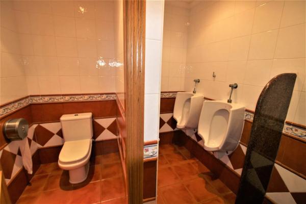 Local en avenida Diputación