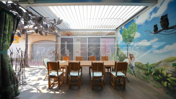 Local en Barrio Les Bovetes-La Felicidad