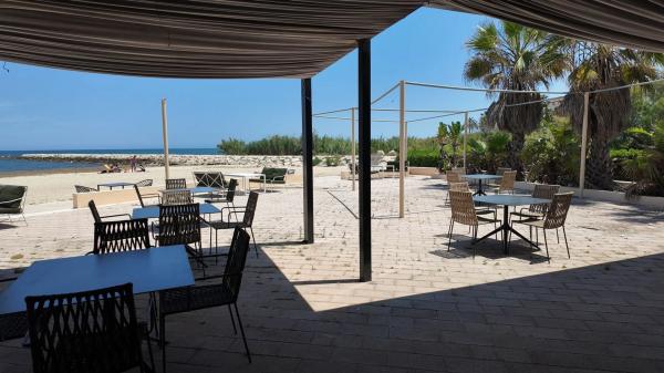 Local en calle Riu Alcorà, 14