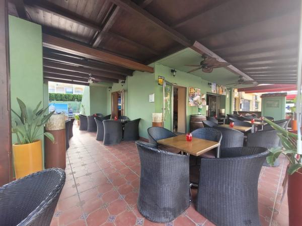 Local en carretera de les Marines a Dénia, 53