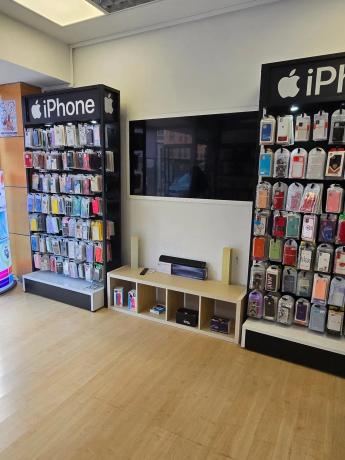 Local en paseo del Saladar, 1