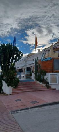 Local en platja Almadrava