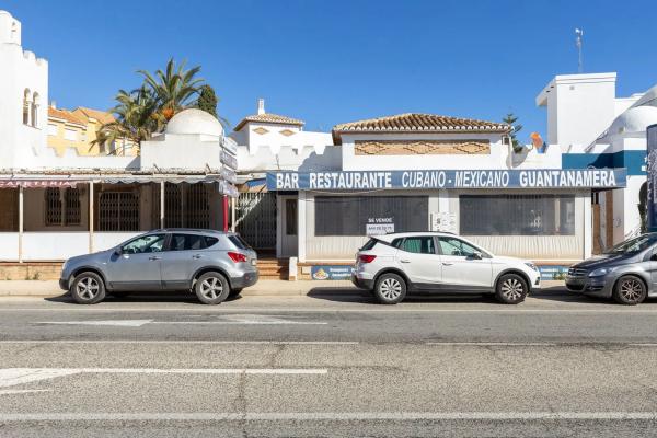 Local en carretera de les Marines a Dénia