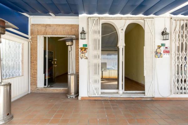 Local en carretera de les Marines a Dénia